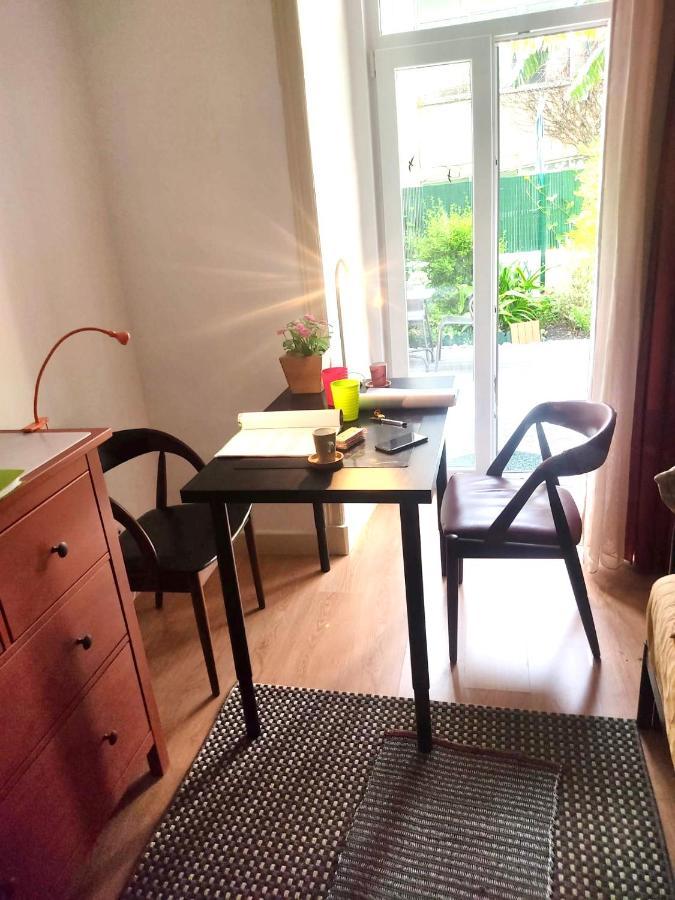 Sunny Orange Garden Apartment In Central Lisboa Exterior foto